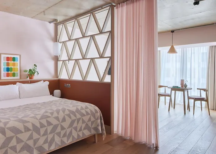 Zanzibar Locke Dublin