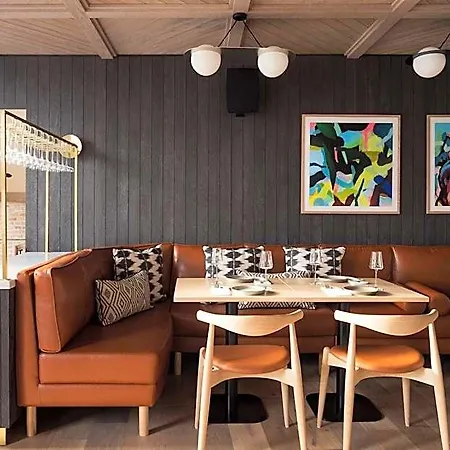 Zanzibar Locke 4* Dublin