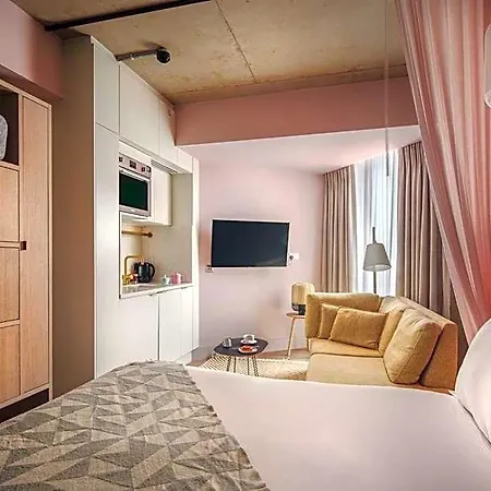 Zanzibar Locke 4* Dublin