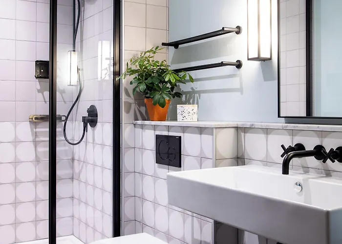 Zanzibar Locke Dublin