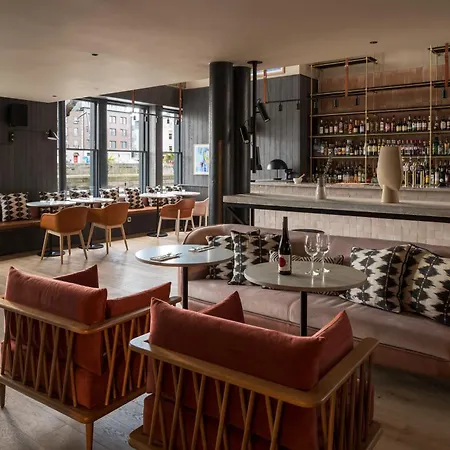 Hotel Zanzibar Locke